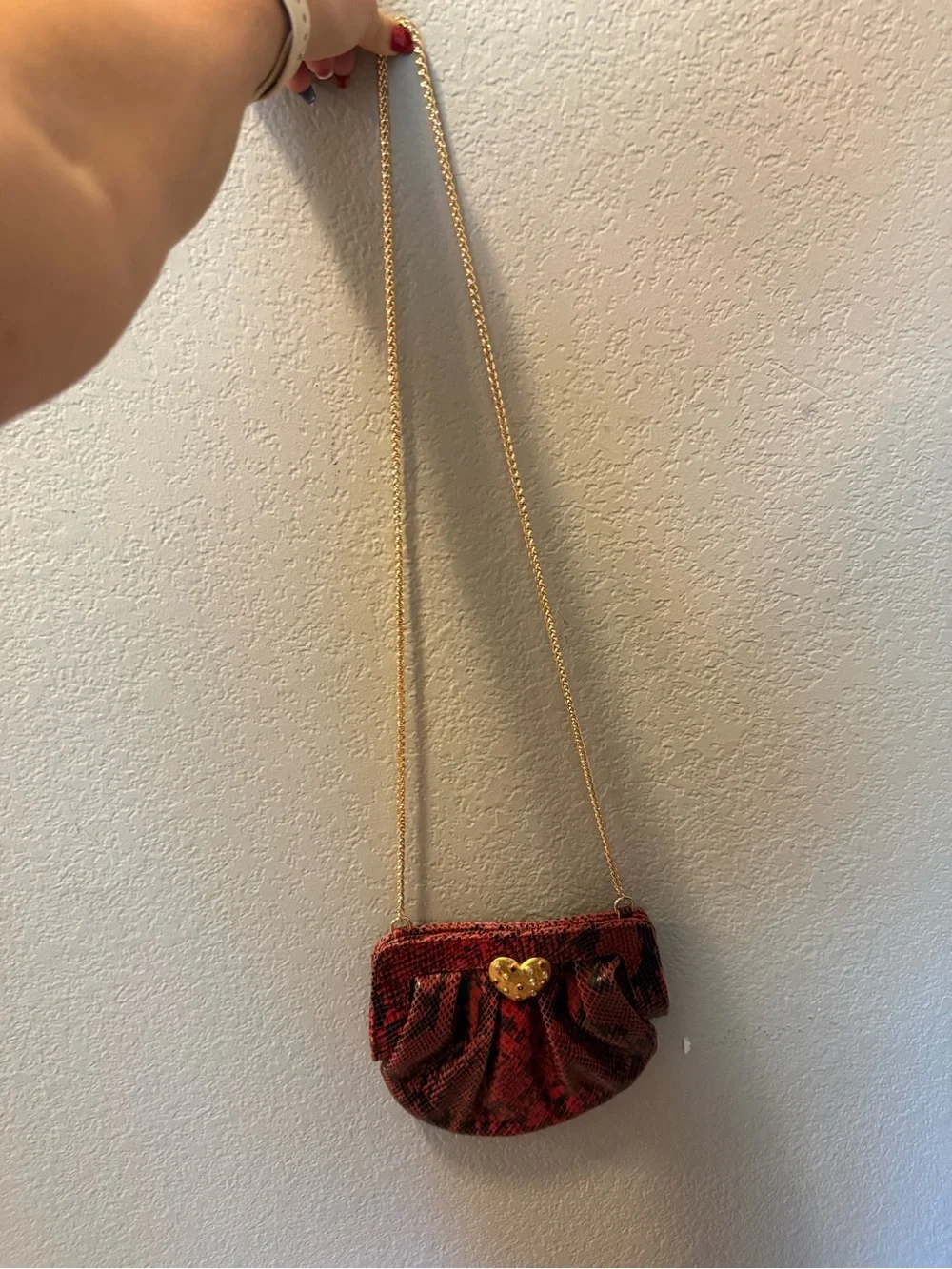 ❤️ Zara Red Snakeskin Crossbody Clutch | Gold Chain & Heart Clasp Purse